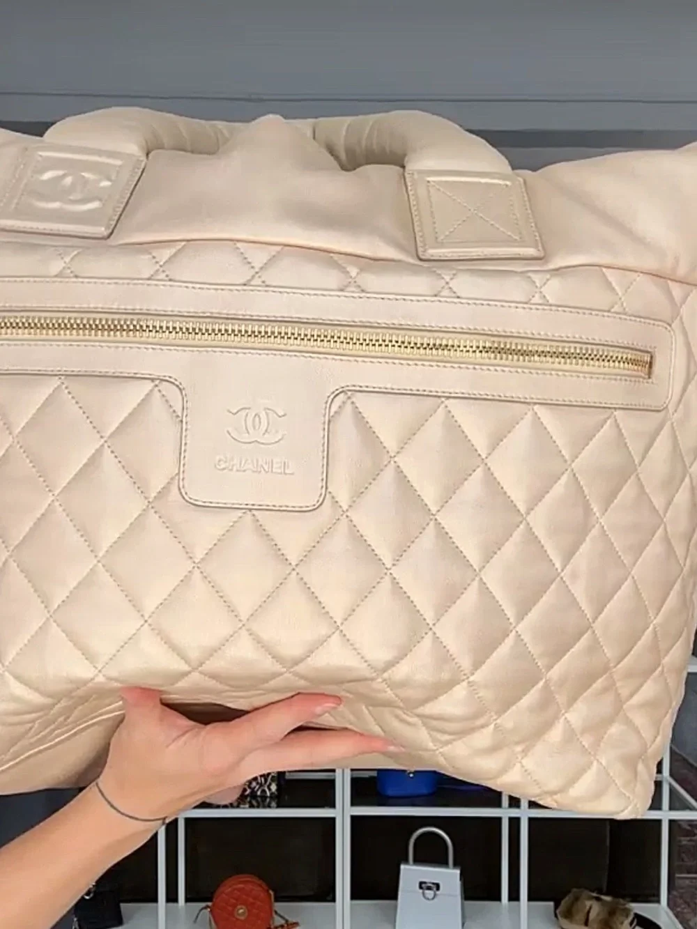 CHANEL soft quilted