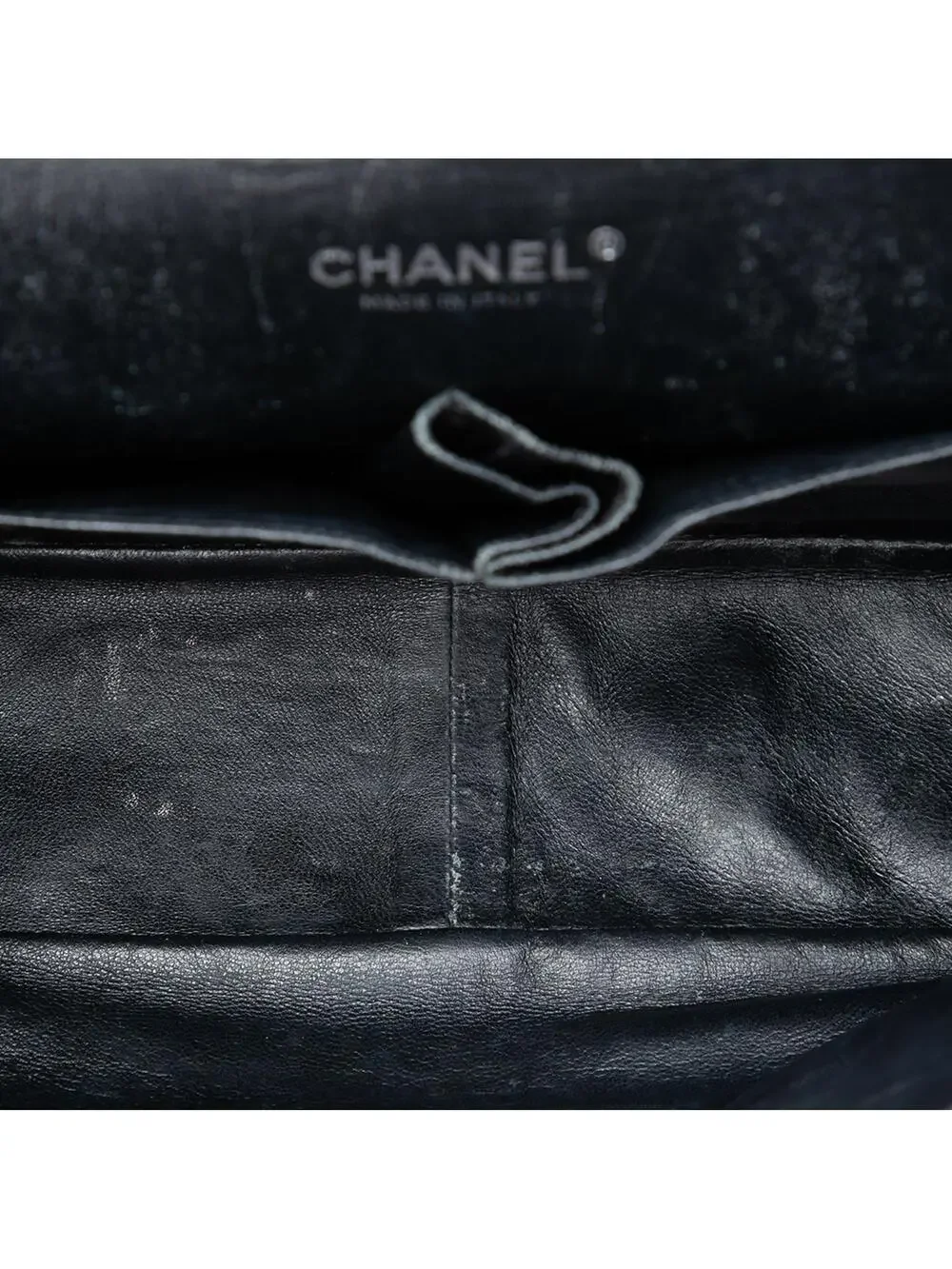 CHANEL elevate your