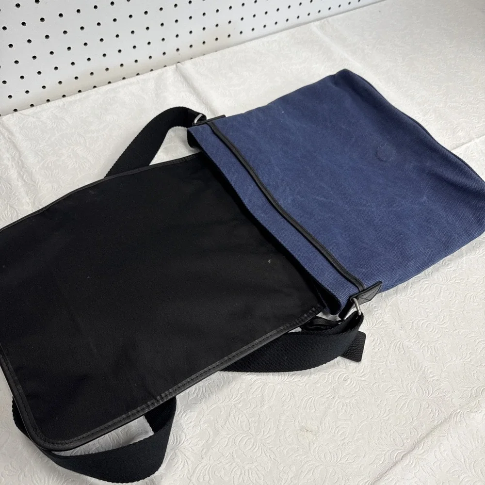 Levenger metro blue
