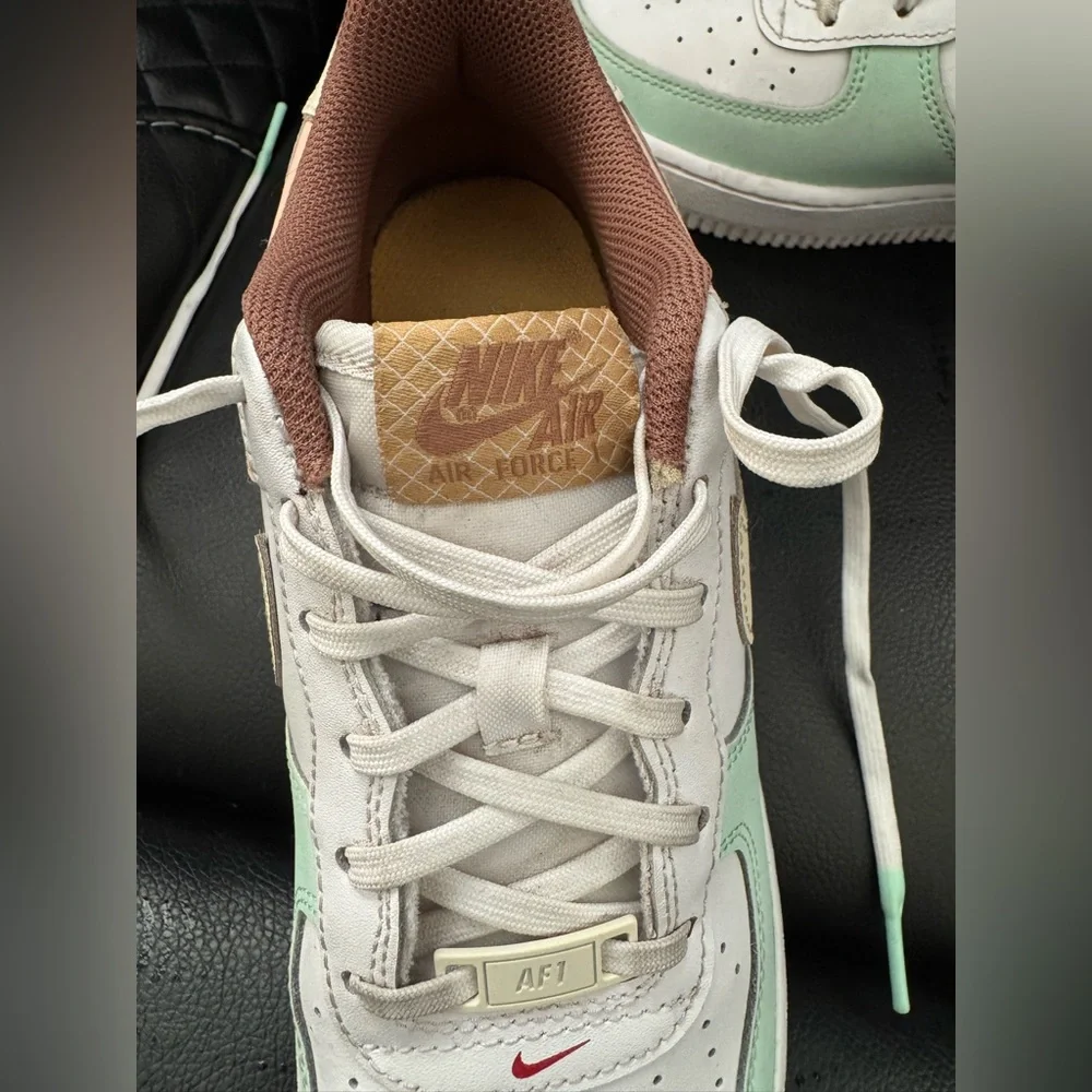 Nike chic sneakers