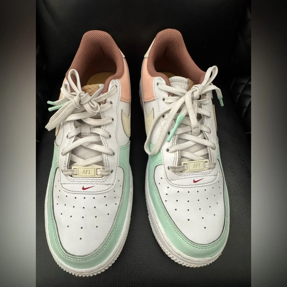 Nike chic sneakers