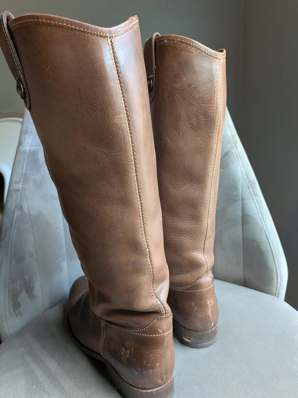 Frye size 10