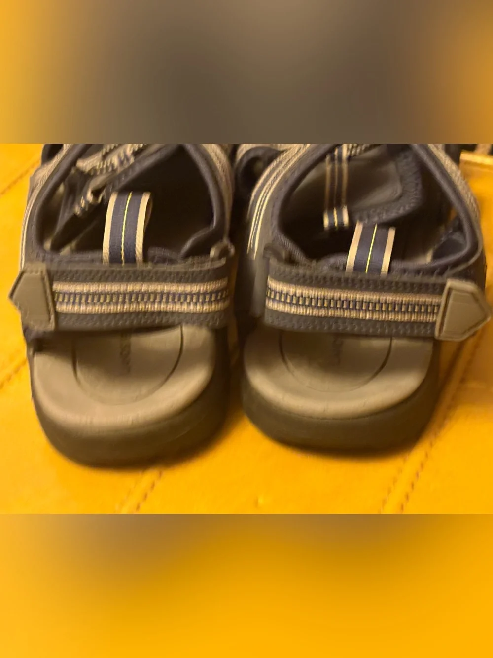 Lands End comfortable closed