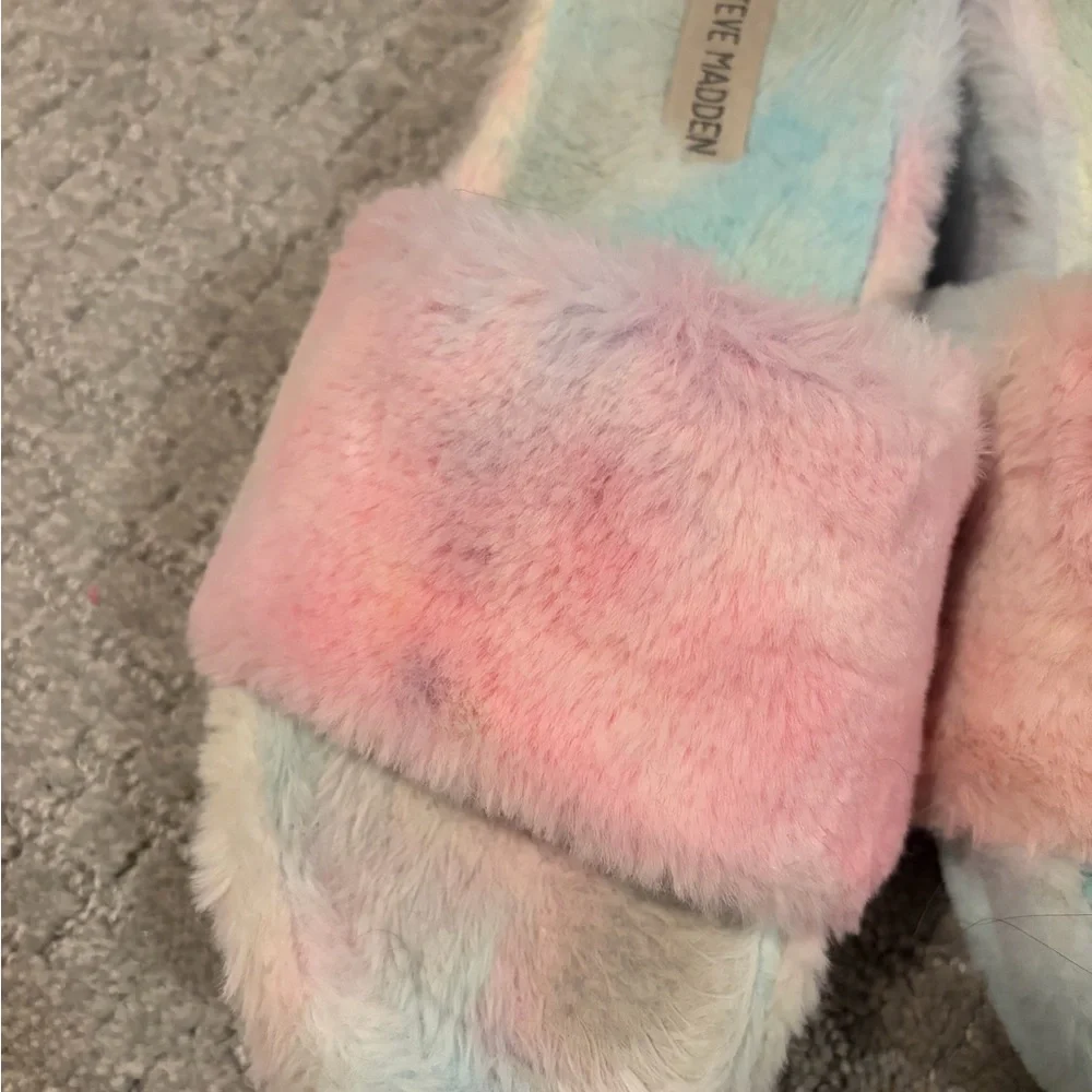 Steve Madden plush faux