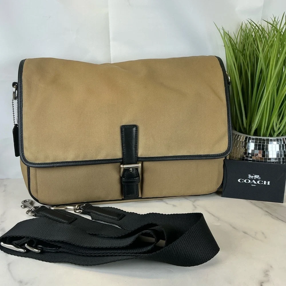 Coach 5gul vtg