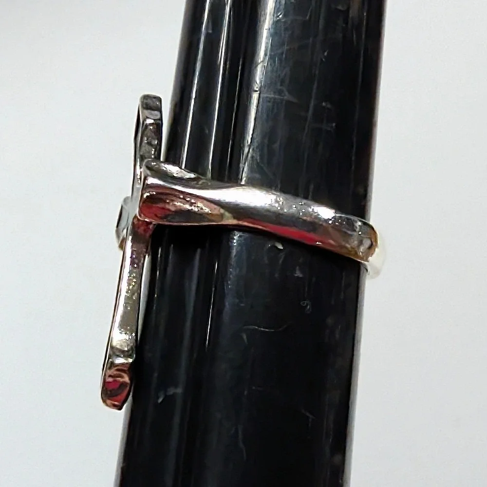 Unbranded new cross