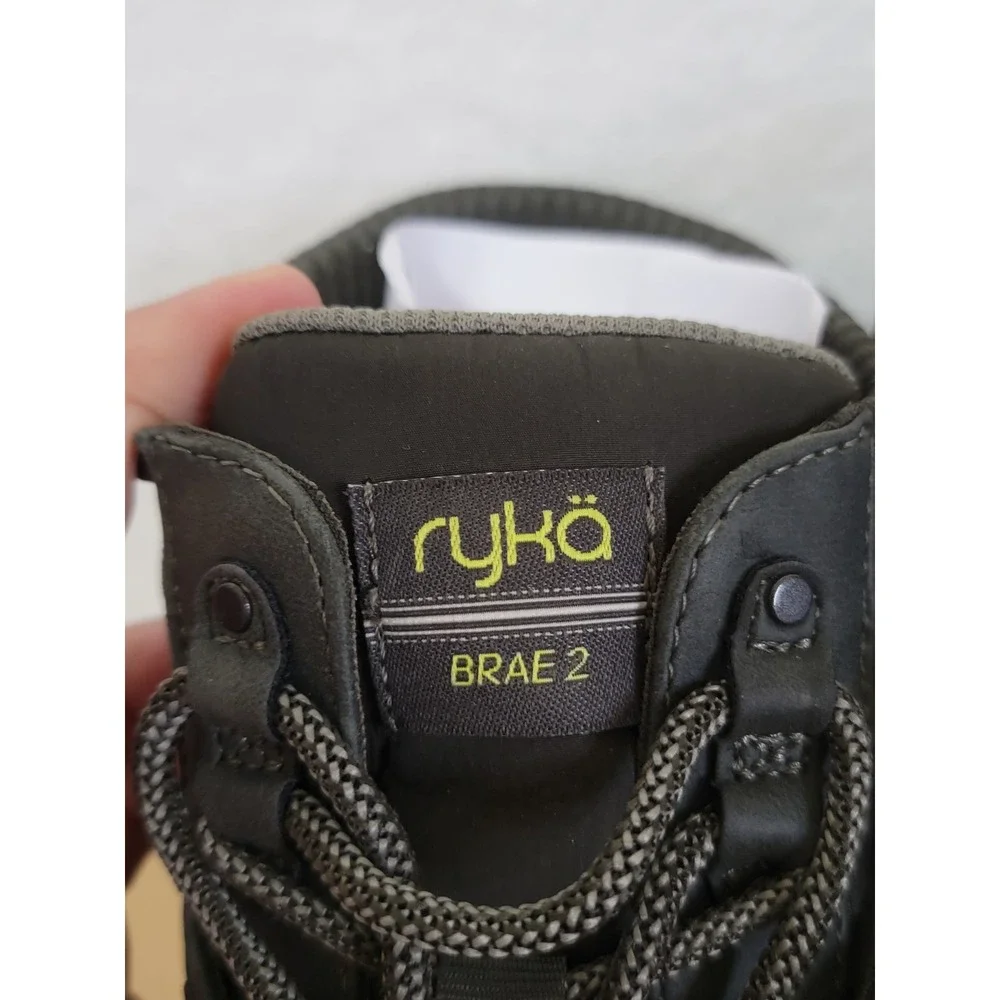 Ryka brae walking