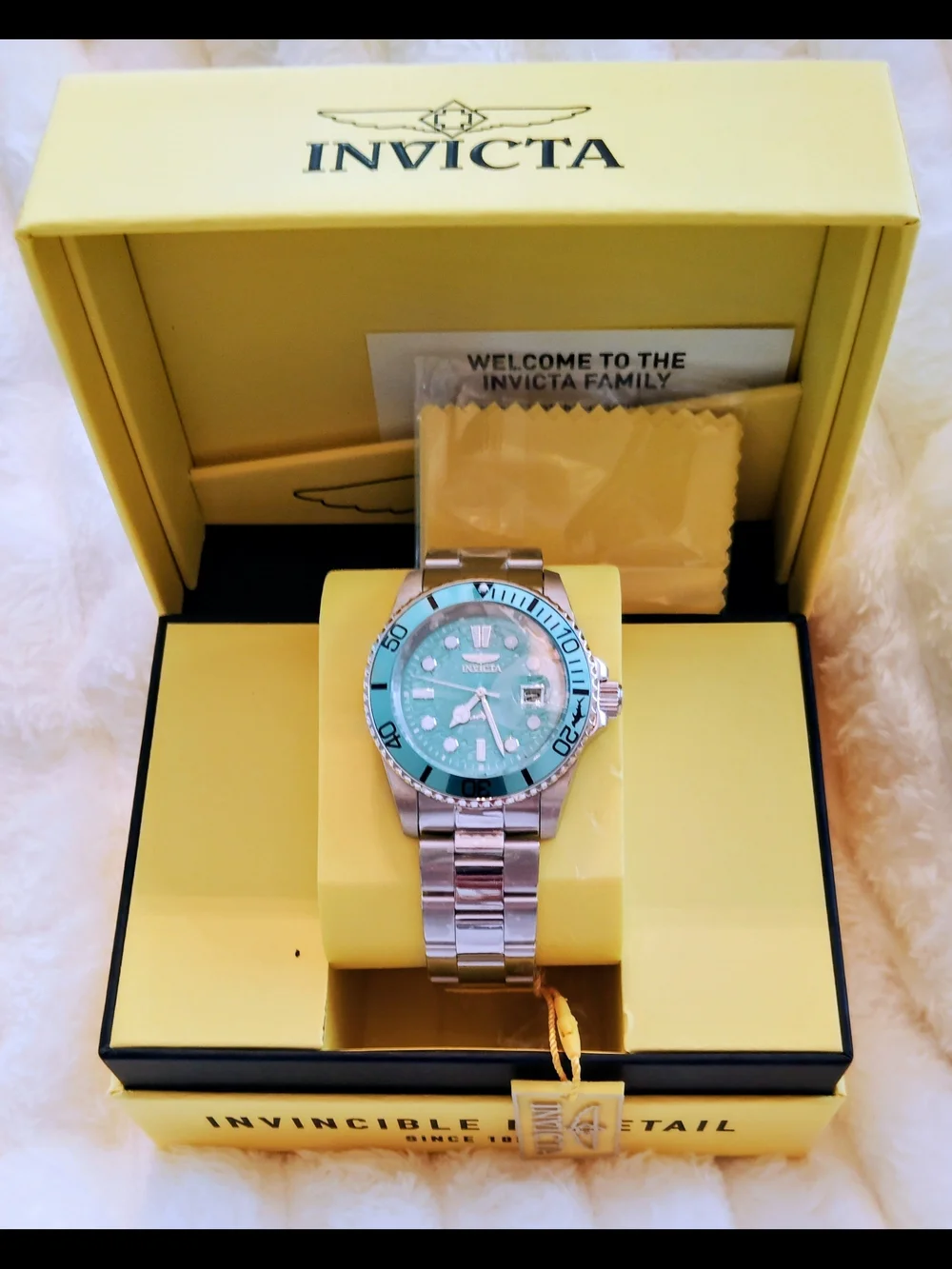 Invicta bold turquoise