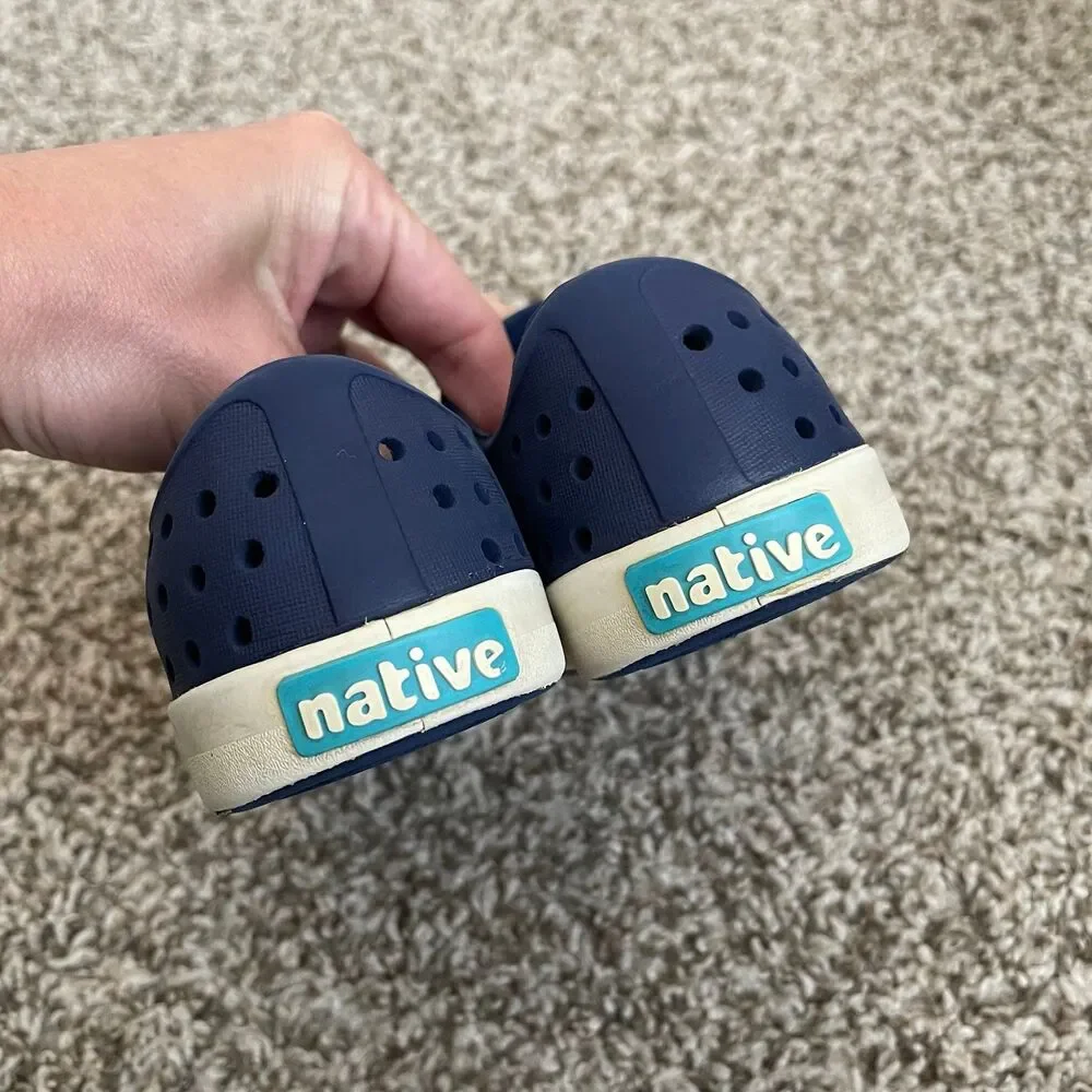 Size 11 / Boys Native Shoes