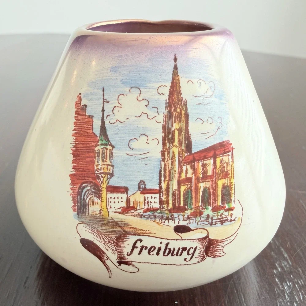 Vintage Freiburg Germany Souvenir Ceramic Bud Vase Iridescent Luster Rim 2.5in‎
