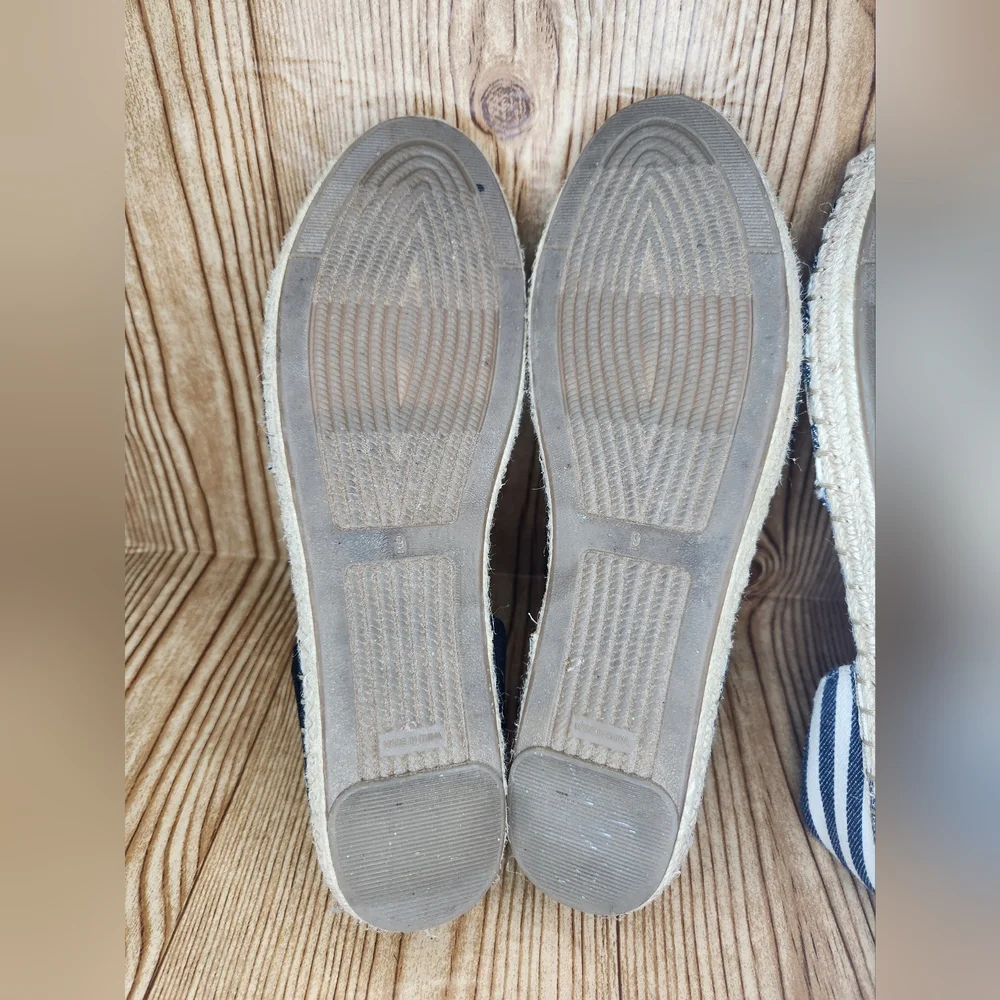 GAP pairs espadrille