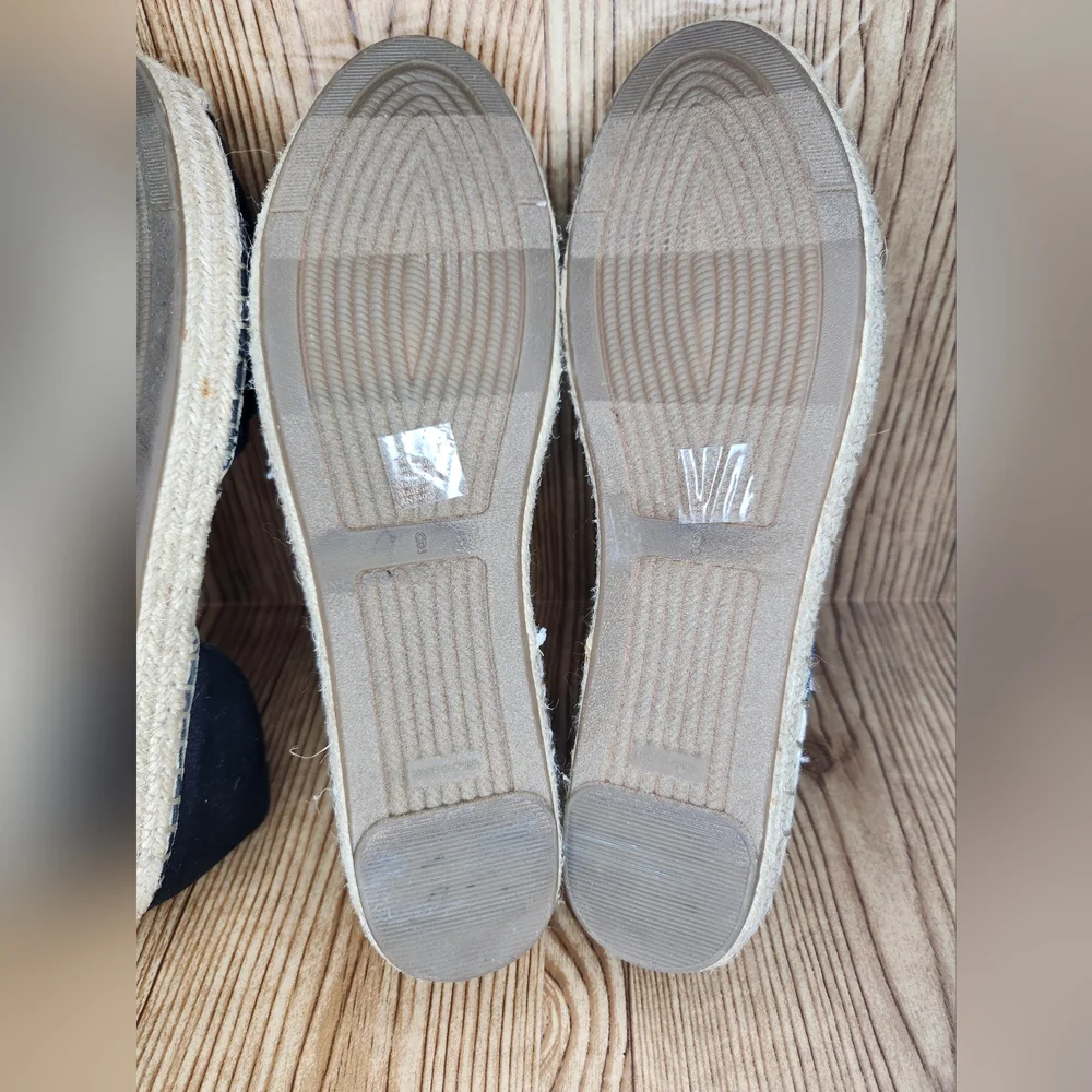 GAP pairs espadrille