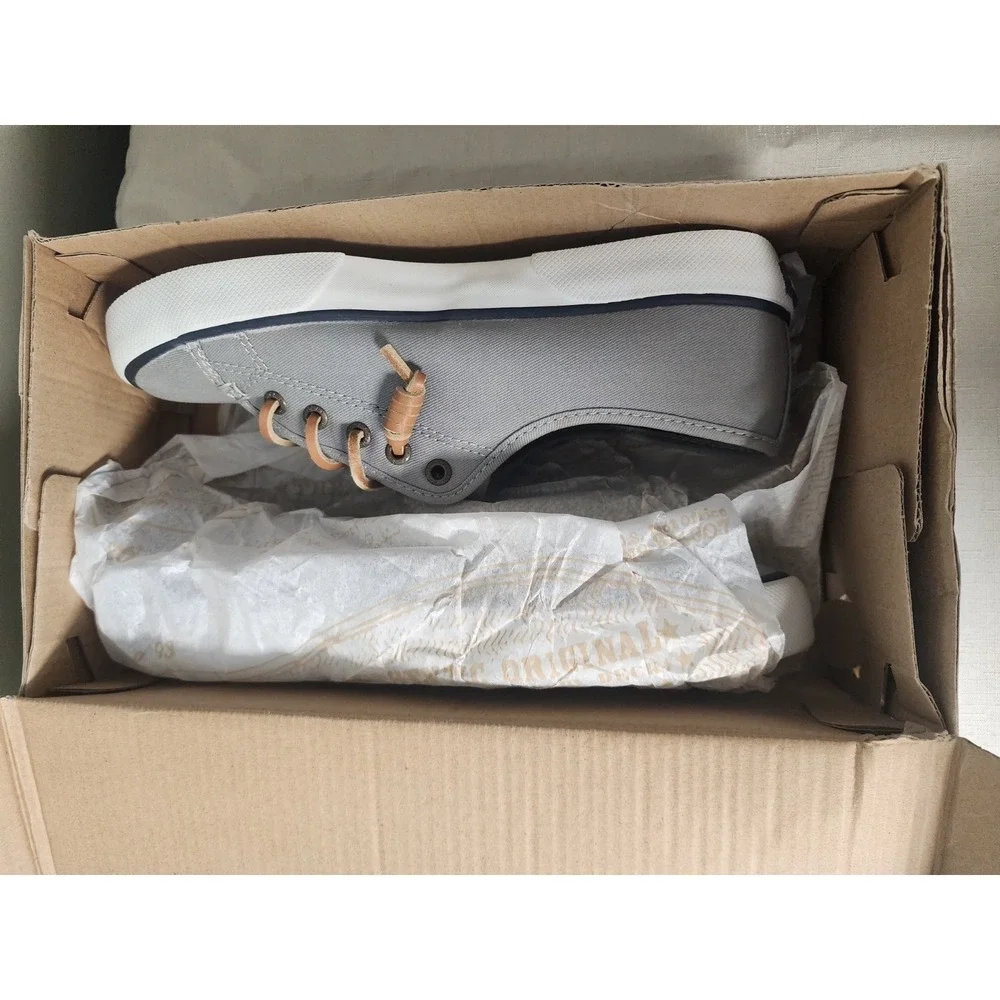Sperry women top