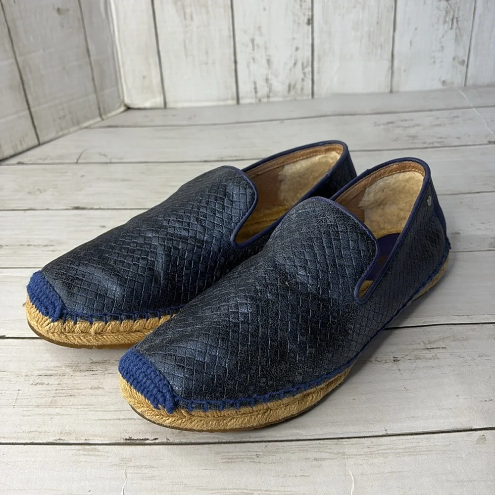UGG euc metallic