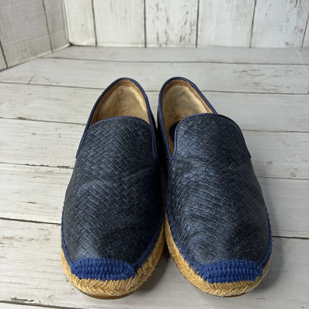 UGG euc metallic
