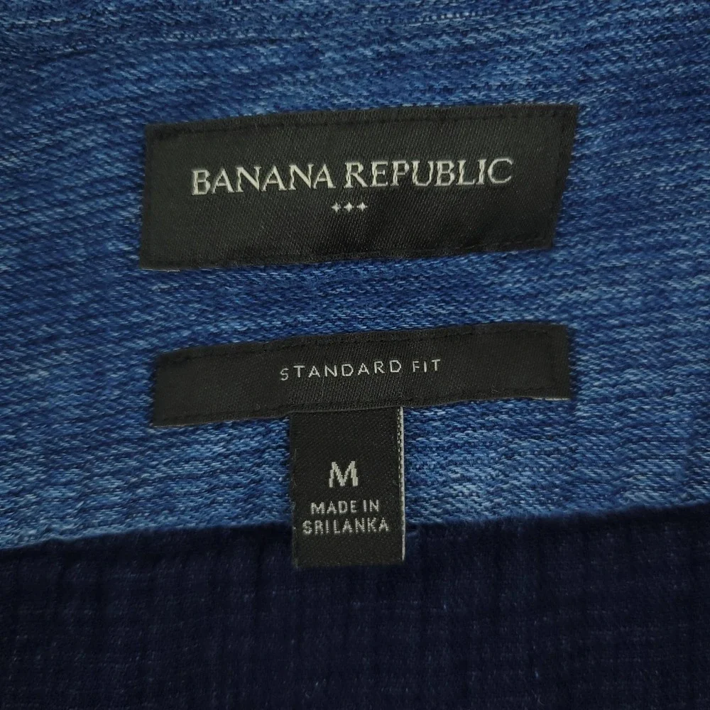 Banana Republic brand banana