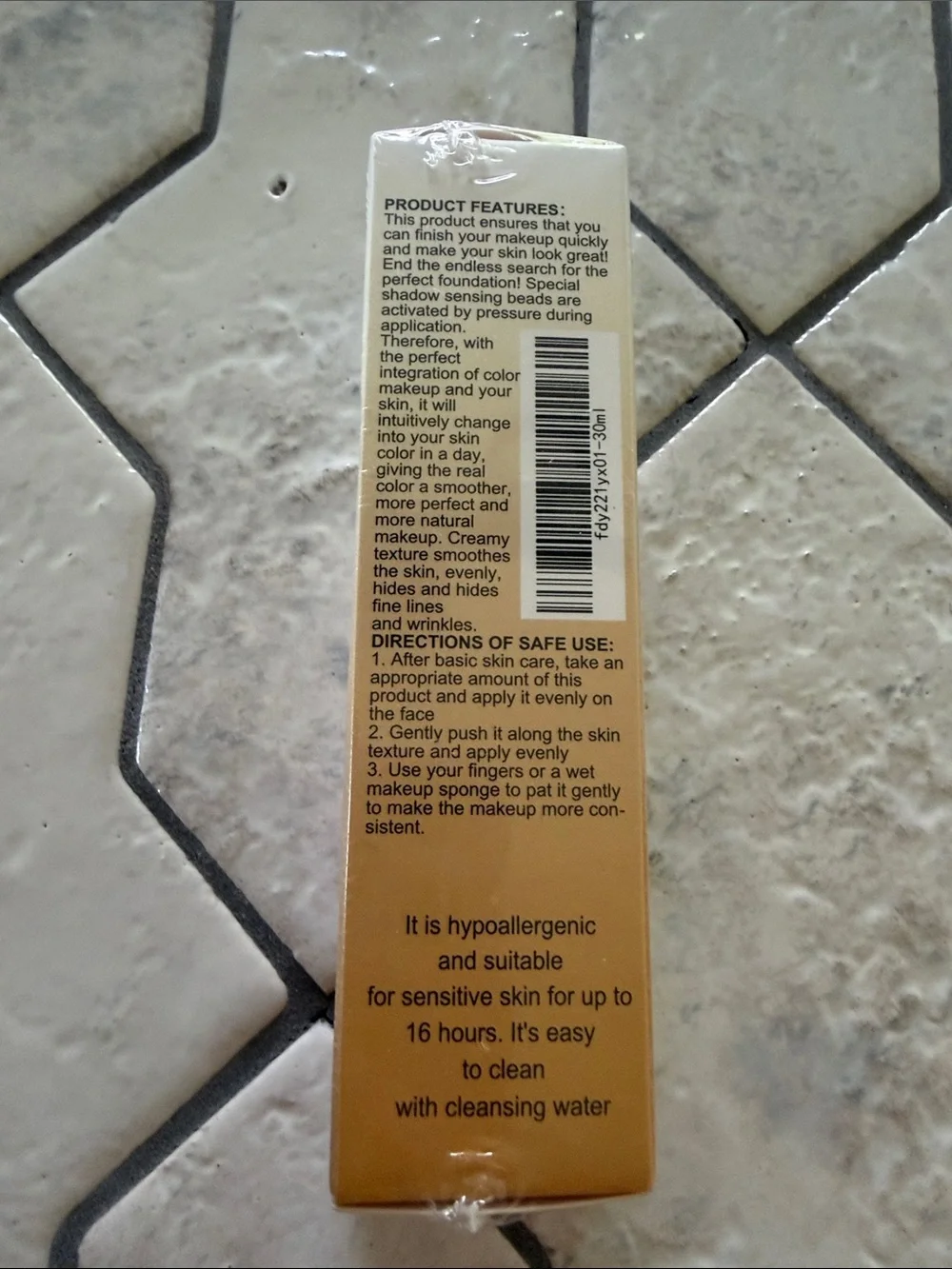Foundation Makeup SPF 15 – color adjusting