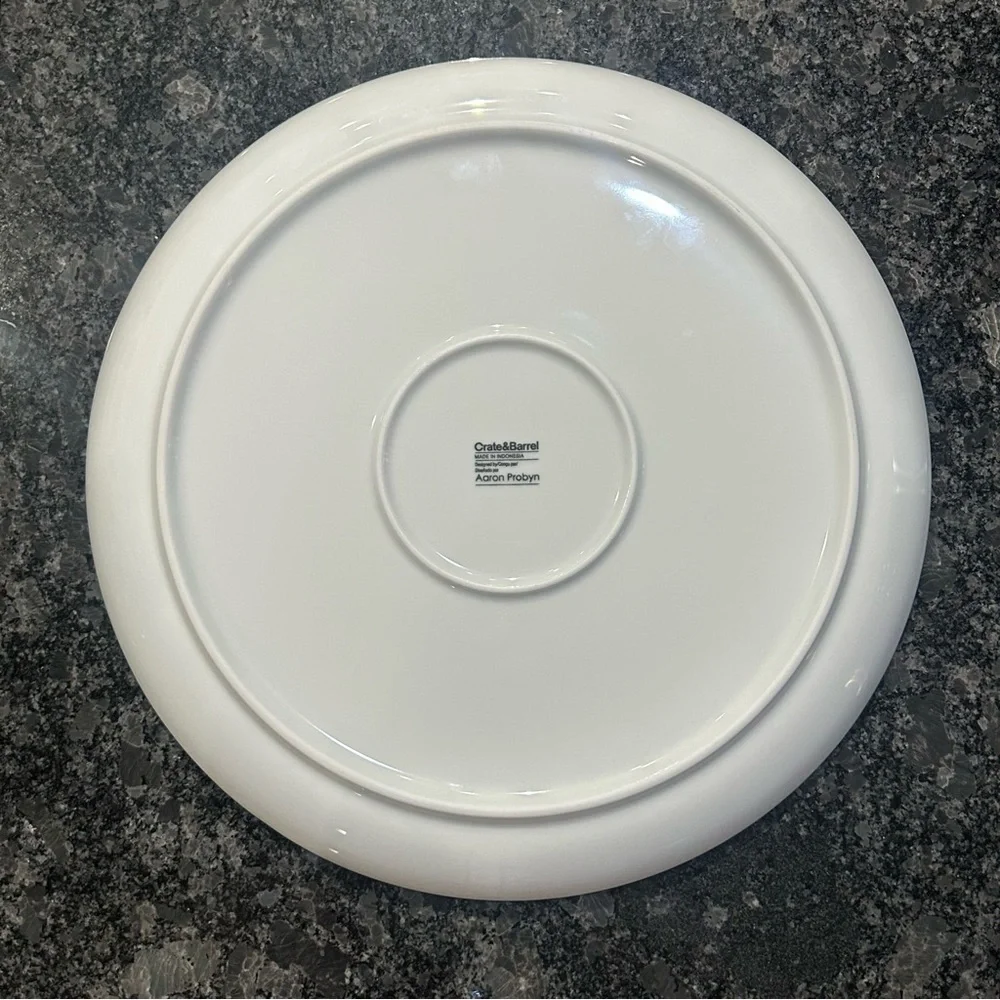 CRATE & BARREL Aaron Probyn Hue Large Platter Bright white Porcelain LIKE NEW