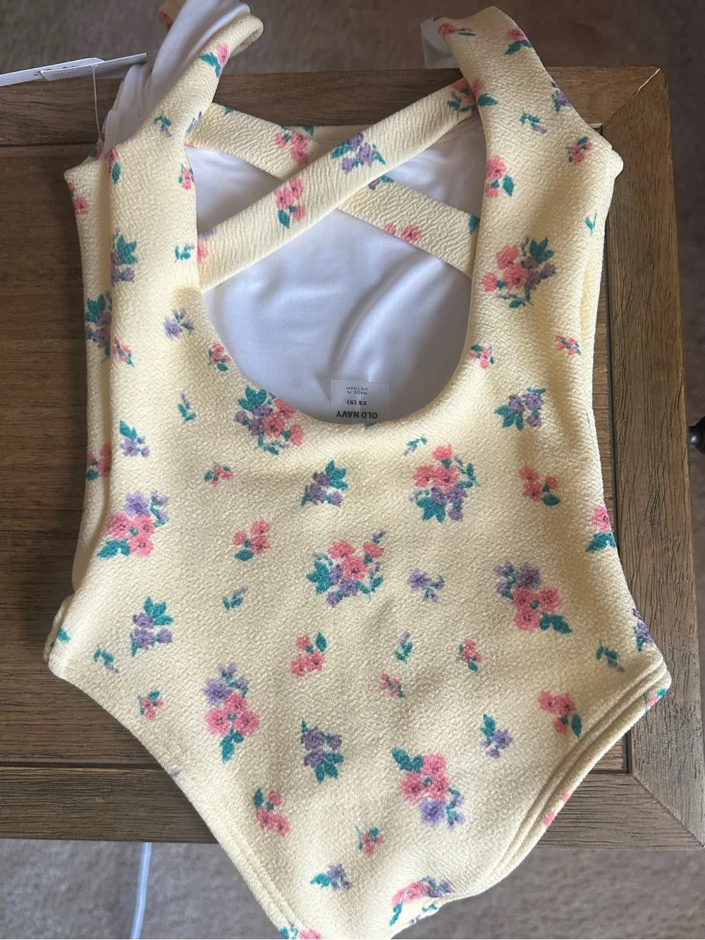 Old Navy coverage shoulder