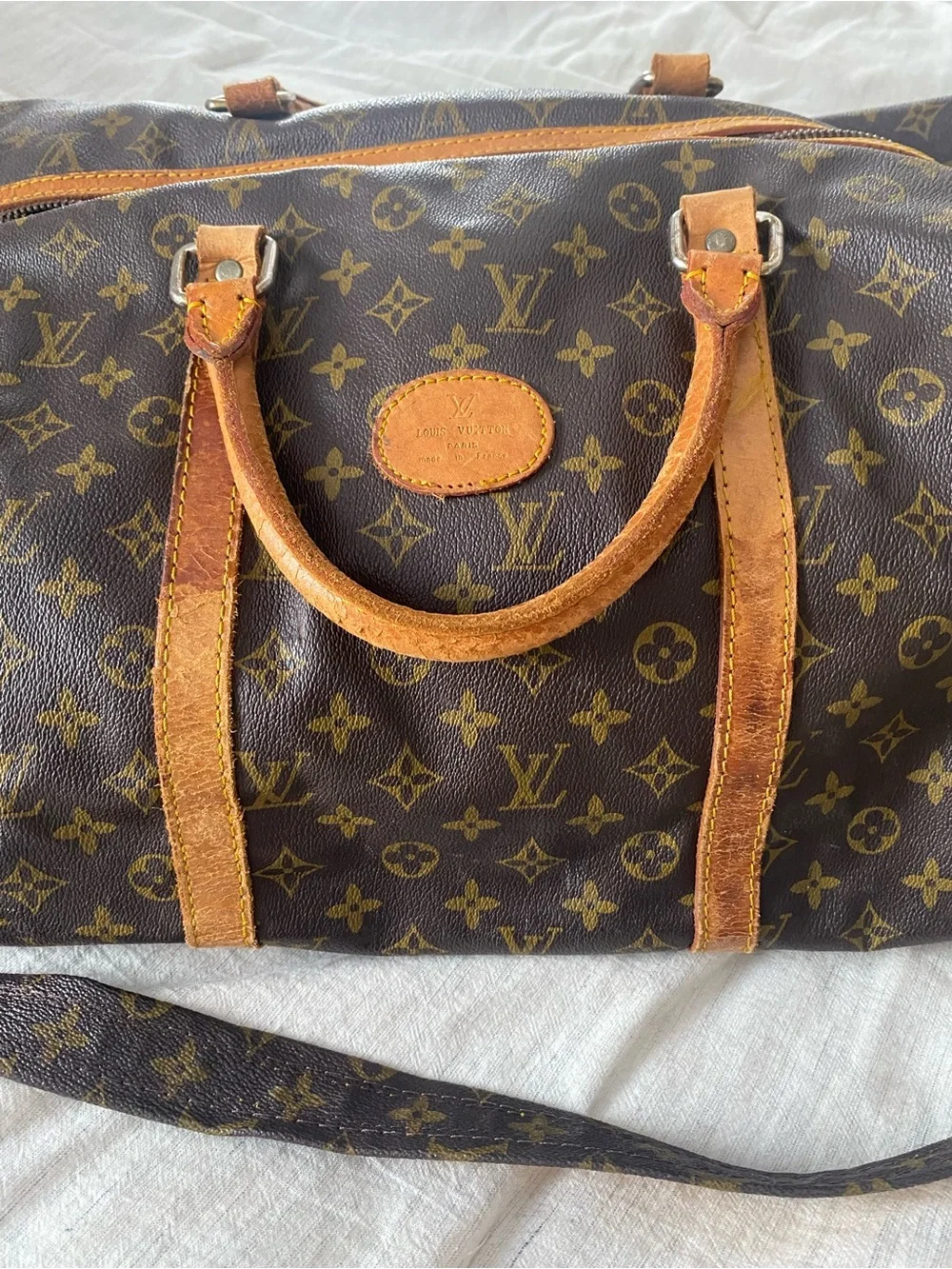 Louis Vuitton classic shoulder
