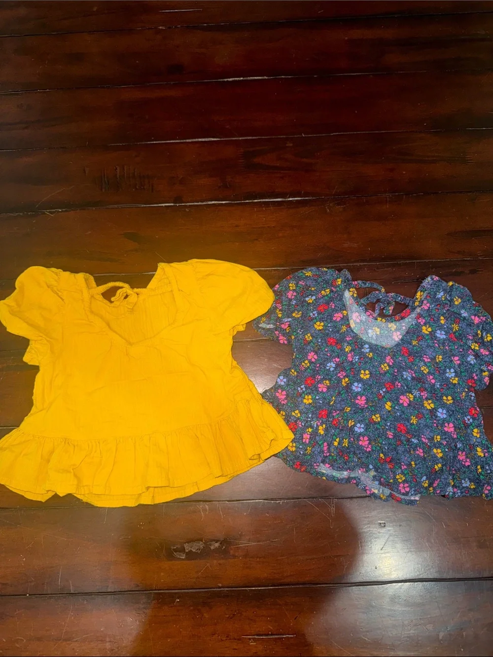 Old Navy yellow blue