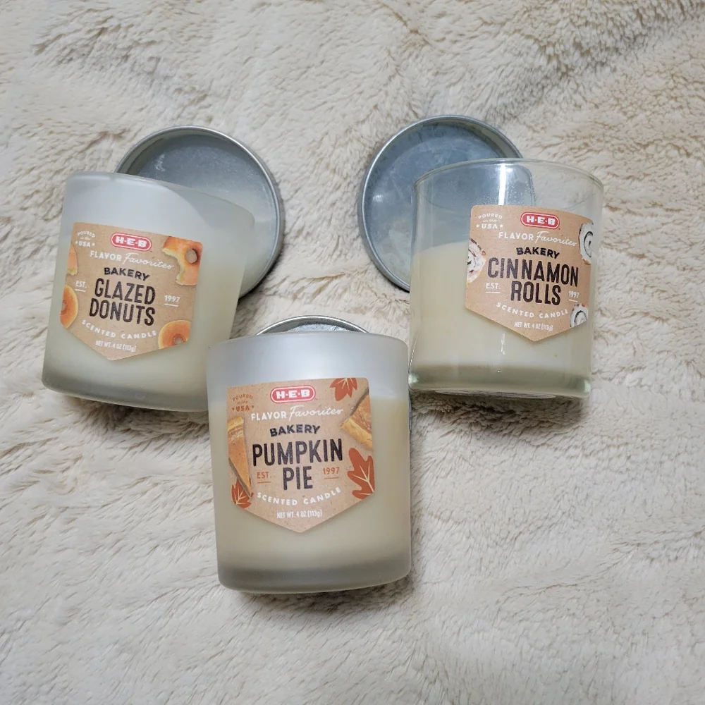 Set of 3 HEB Texan Fall Candles Cinnamon Roll Pumpkin Pie Glazed Donut Texas NEW