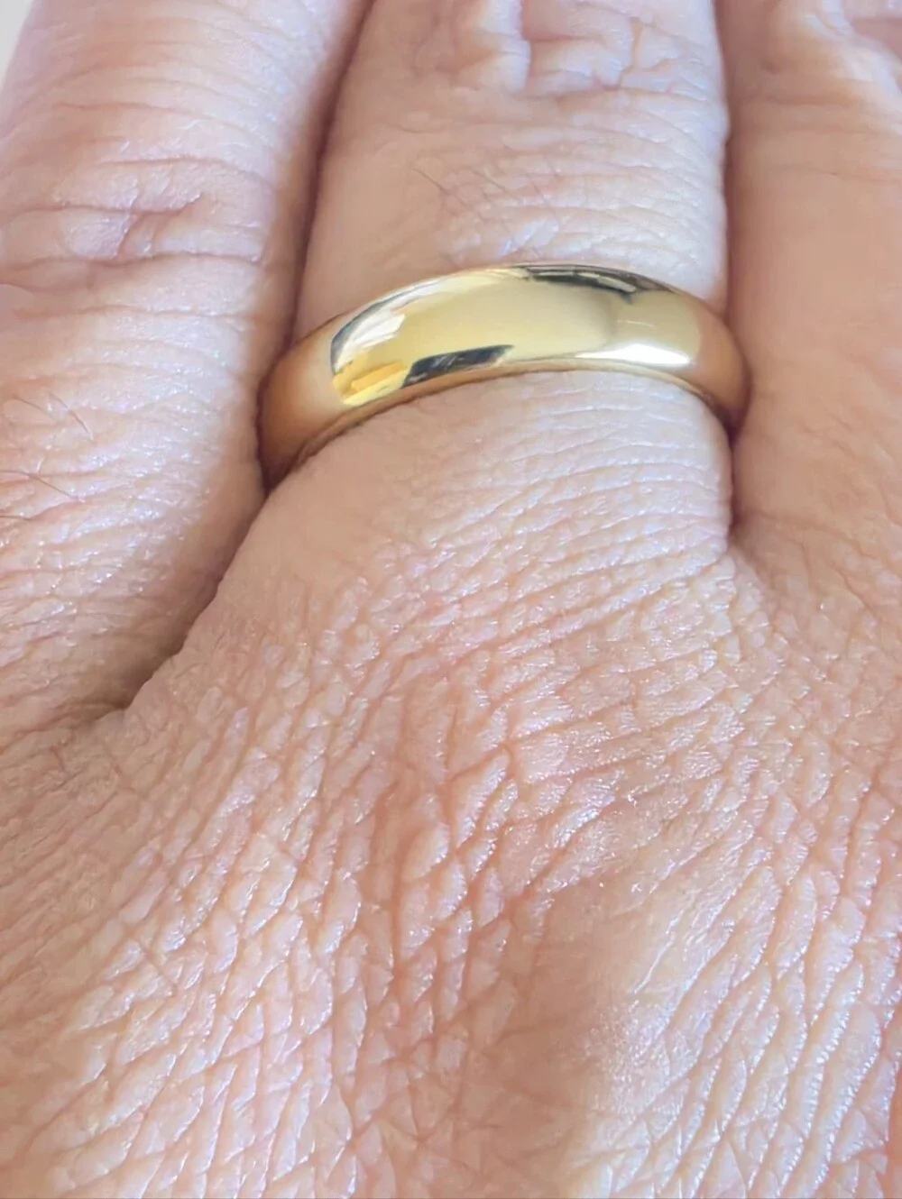 N/A elegant gold