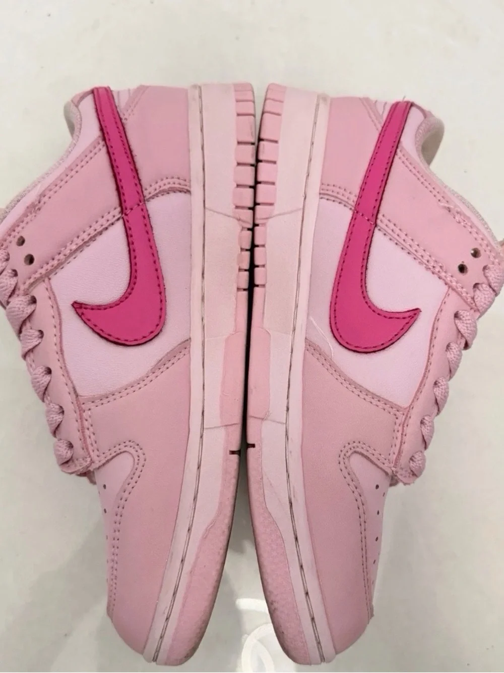 Nike Dunk Low Triple Pink GS Youth Size 5.5Y Women 7 DH9765-600 Sneakers