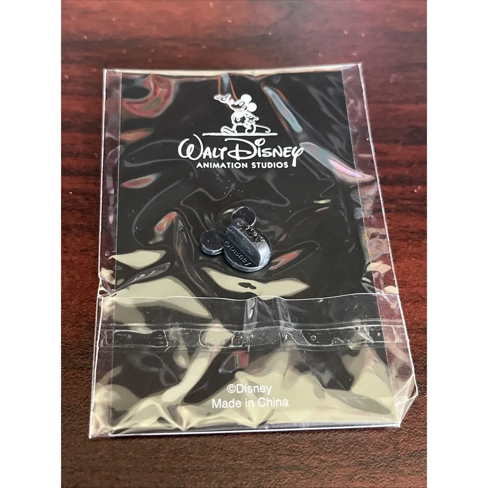 Disney pin good