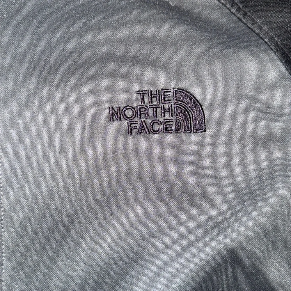 The North Face Men’s Full Zip Track Jacket Black Large