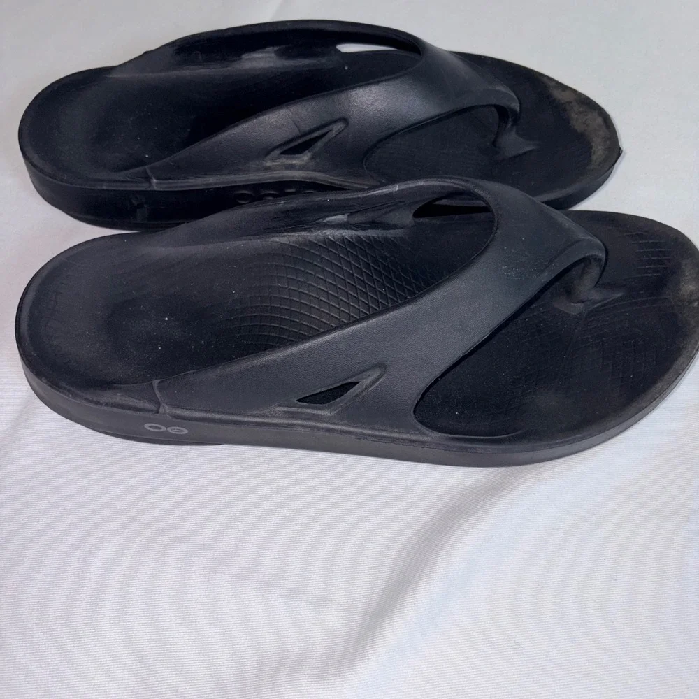 OOFOS OOriginal Recovery Sandals Mens Black Good Arch Support Thong Flip Flops