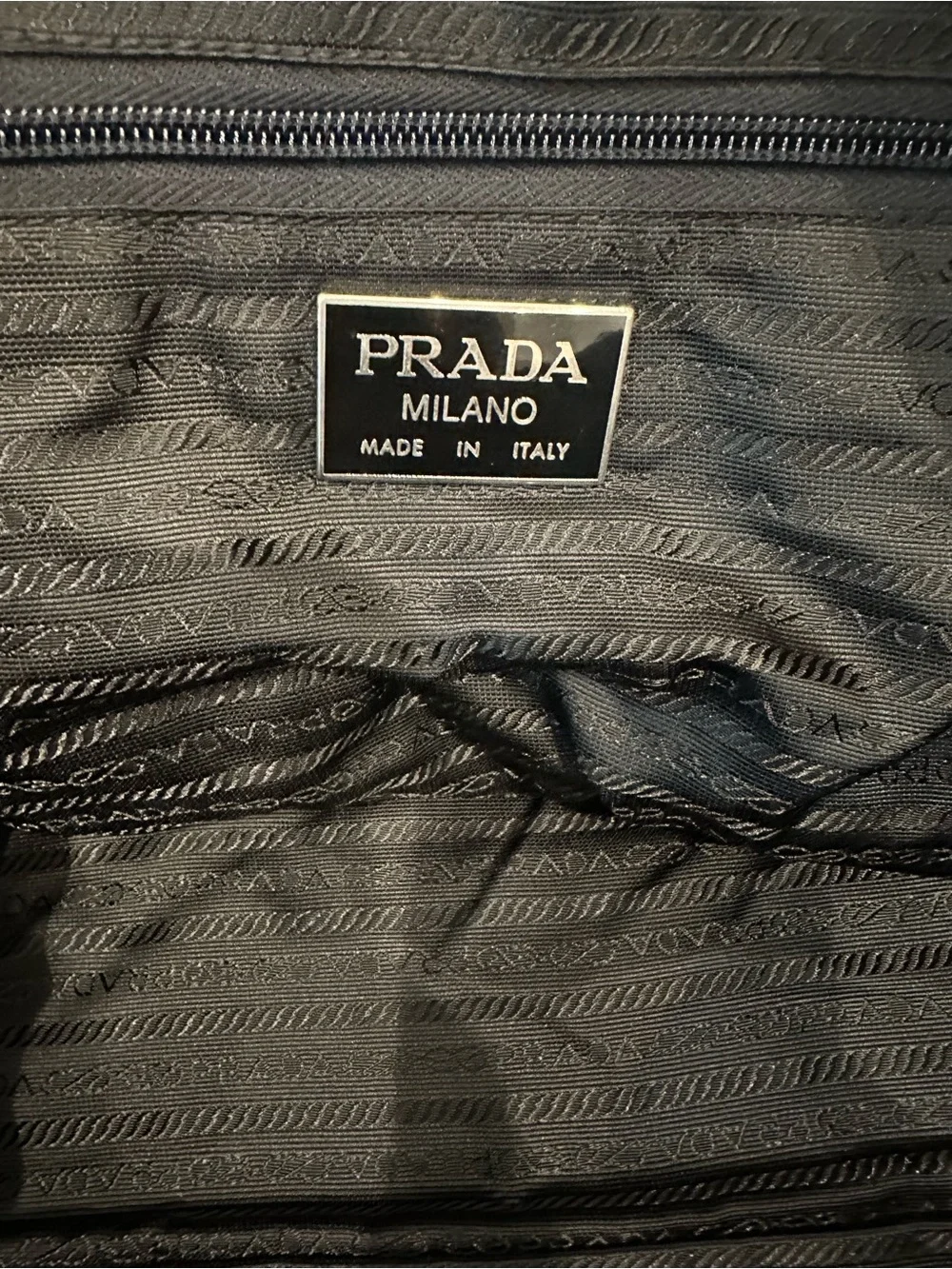 Prada this tessuto