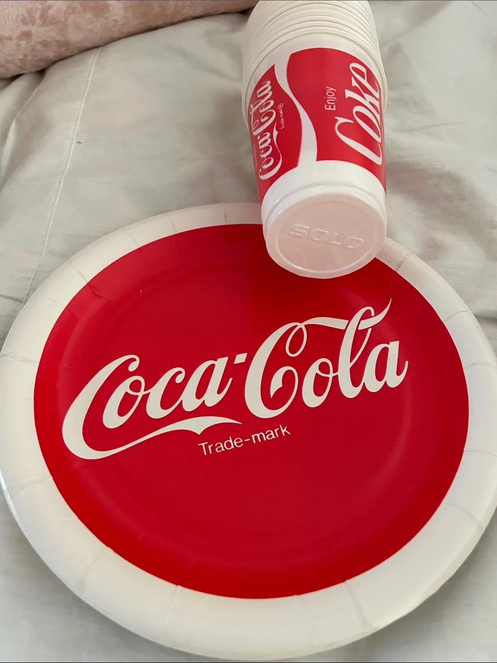 N/A paper tablecloths