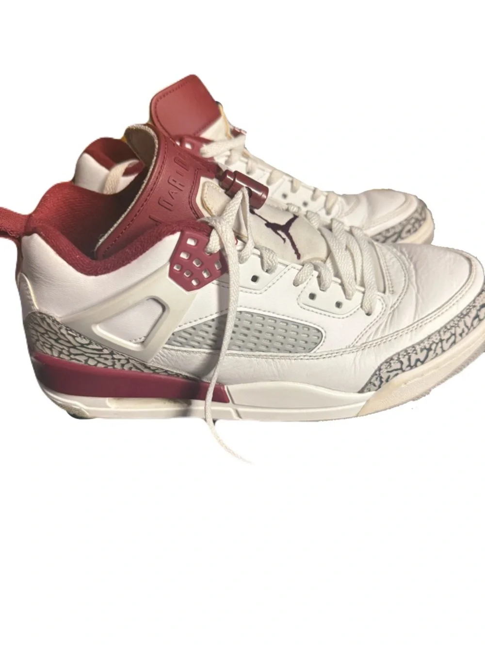 Jordan spizike takes