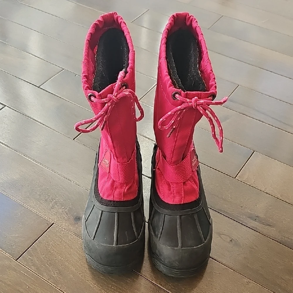 Arctic Cat sturdy pink