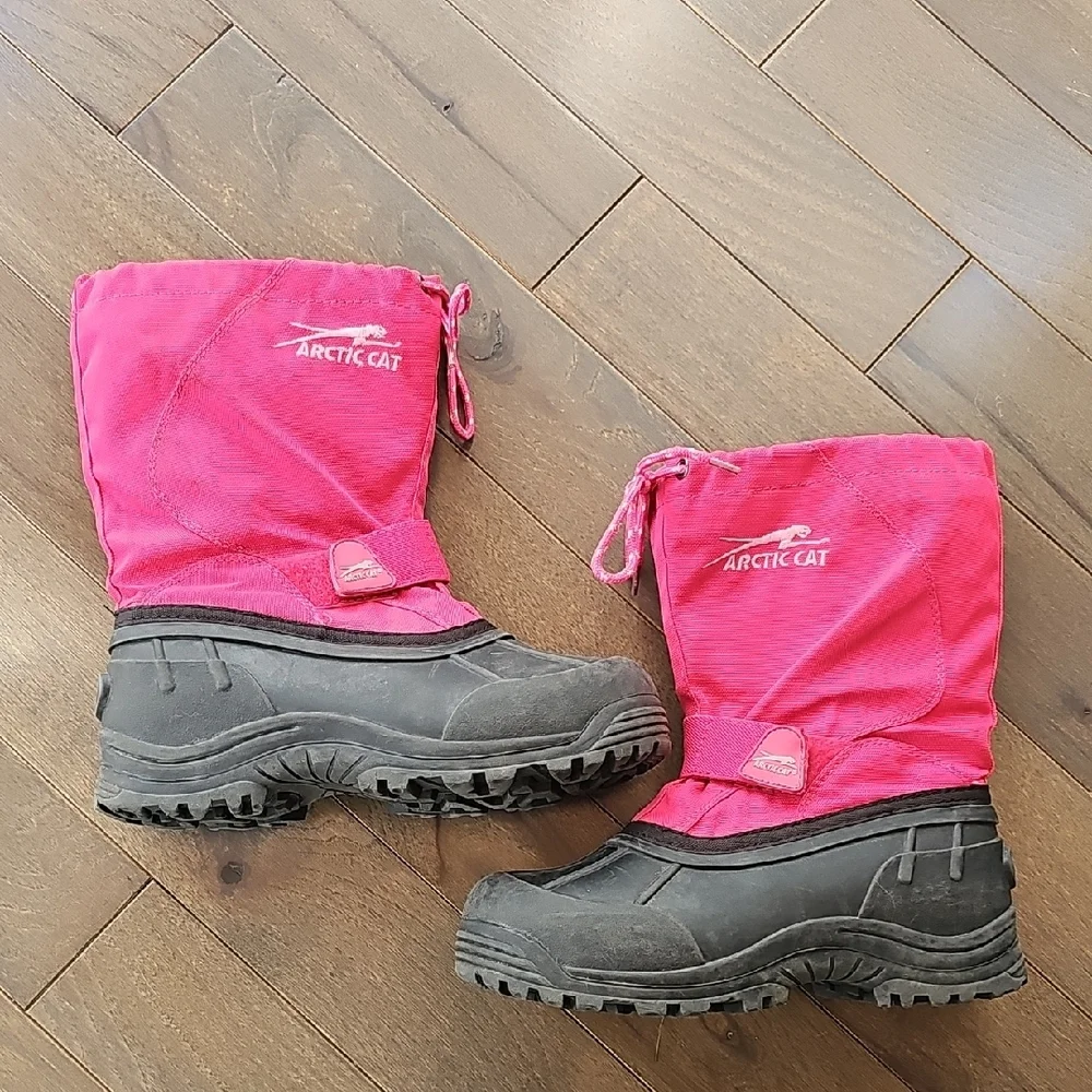 Arctic Cat sturdy pink