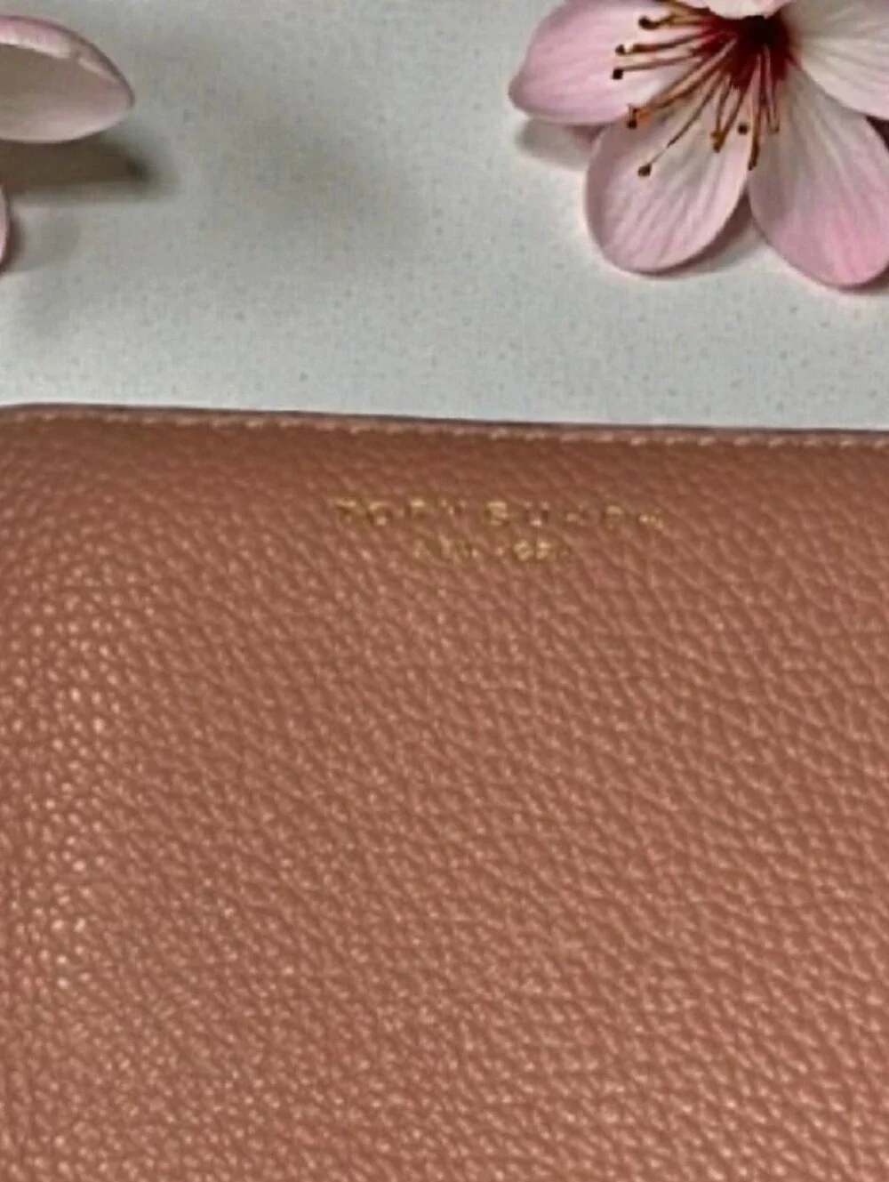 Tory Burch Dusty Rose Pebbled Leather Zip Wallet
