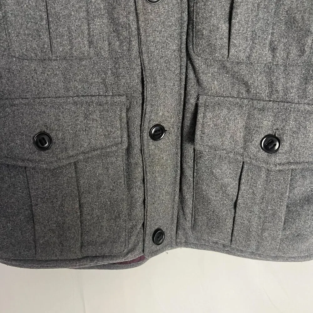 Banana Republic brand banana