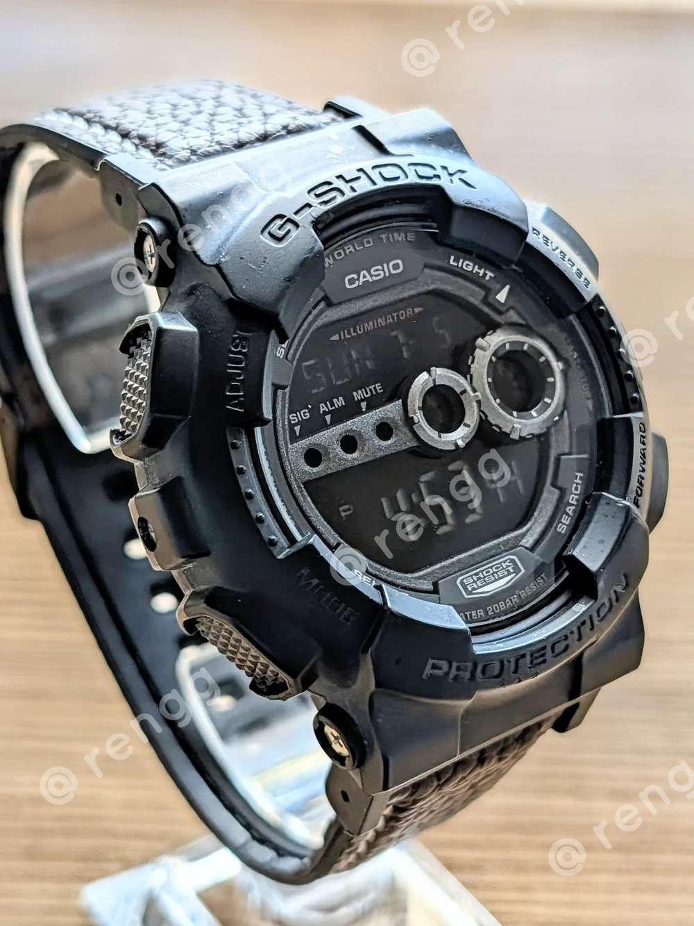 G-Shock dual size