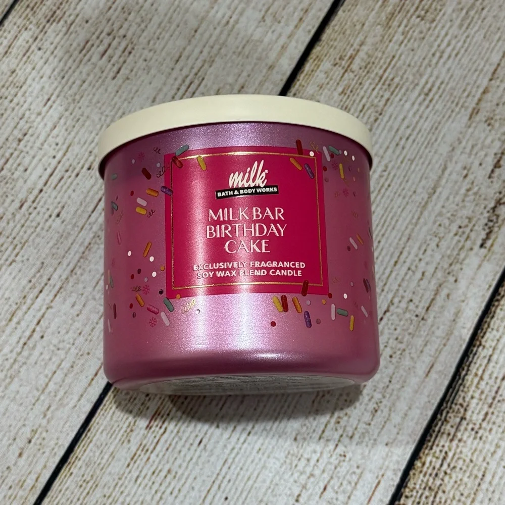 NWT Bath & Body Works Milk Bar Birthday Cake Candle 3 Wick BBW