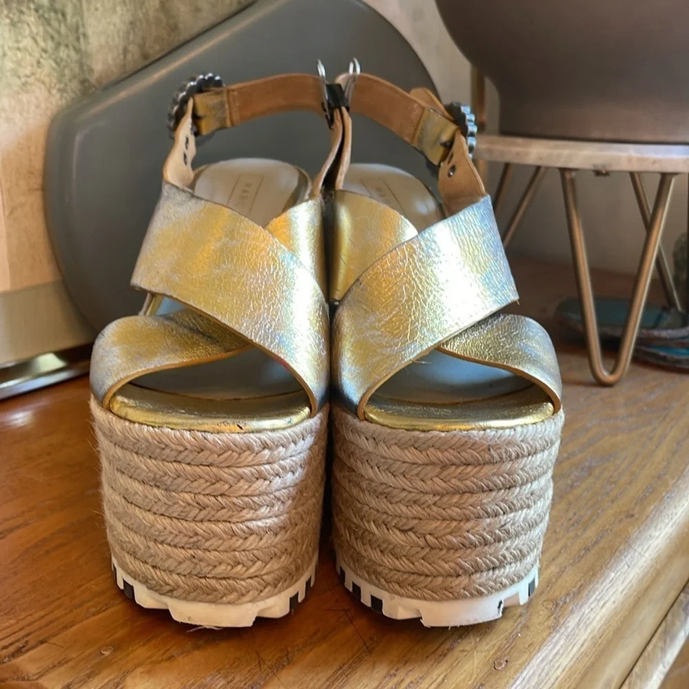 Marc Jacobs preowned these