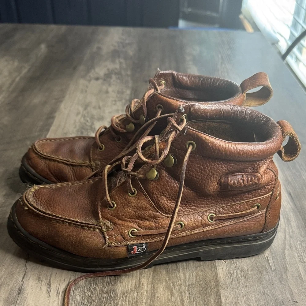 Justin Boots classic brown