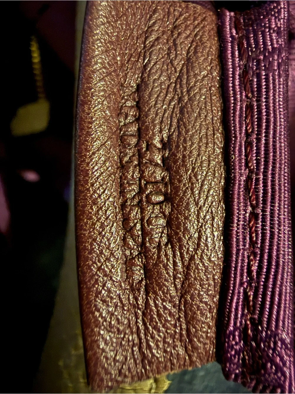 Loewe cream pebble