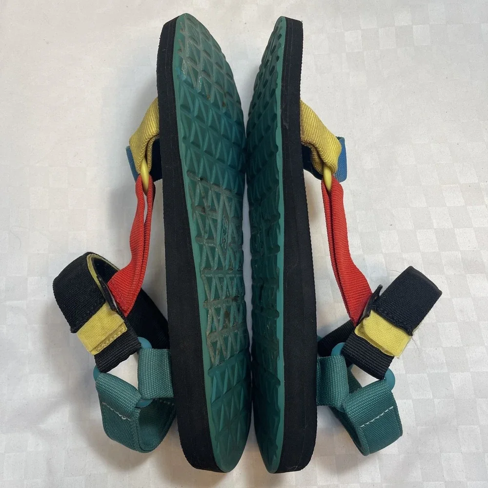 Teva mens green free