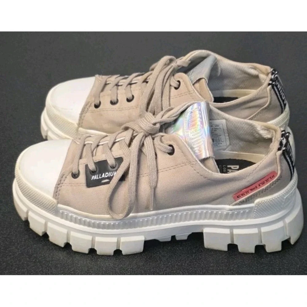 Palladium womens revolt