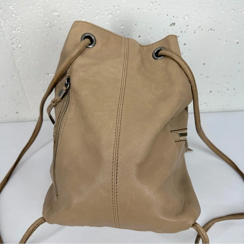 The Sak sak taupe