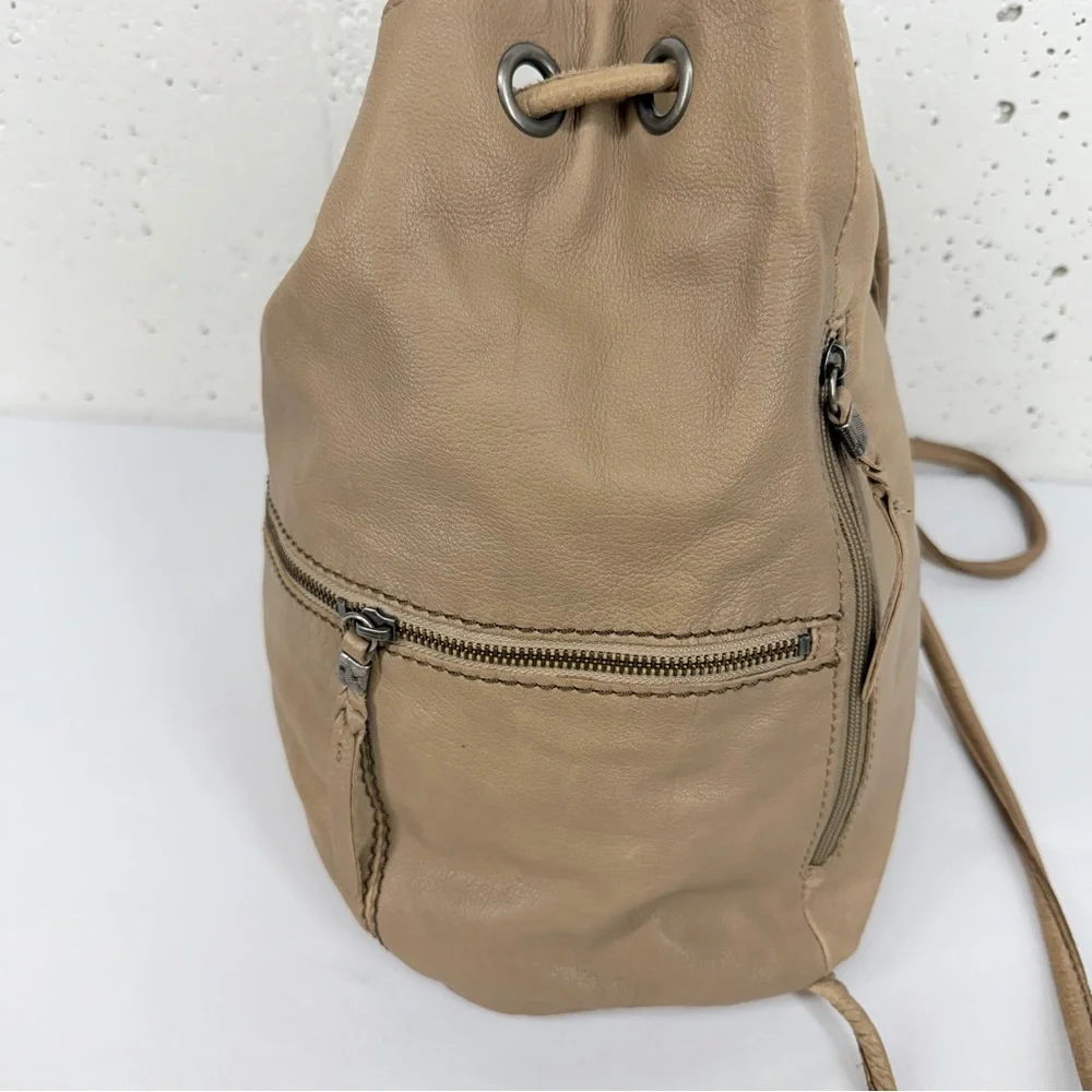The Sak sak taupe