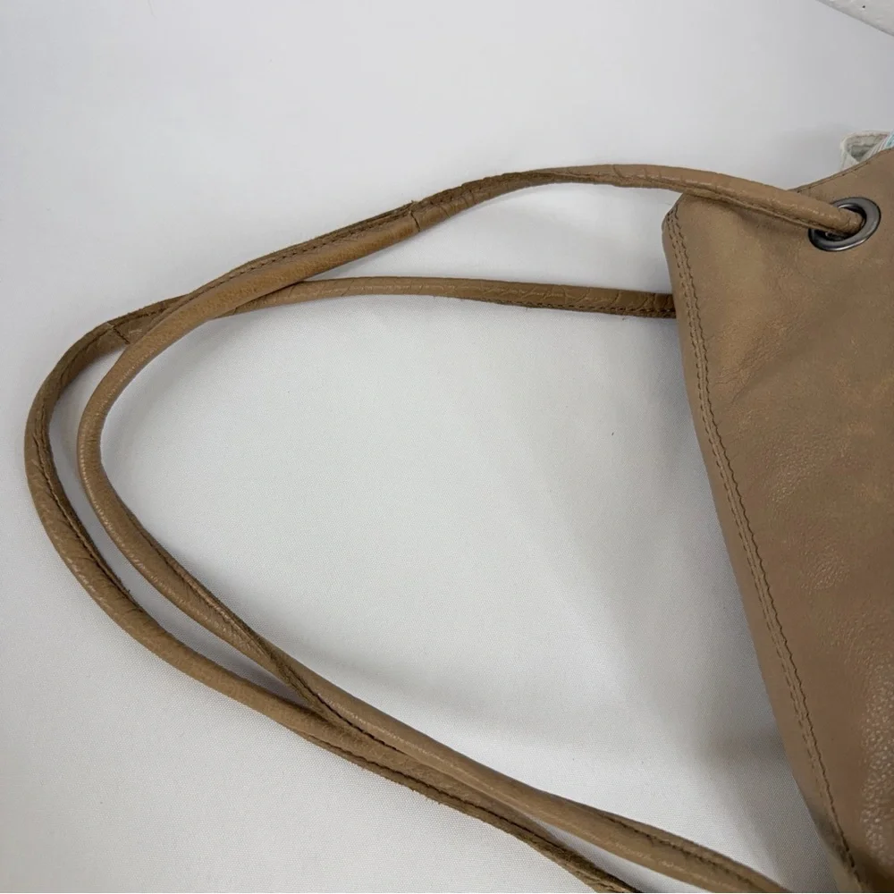 The Sak sak taupe