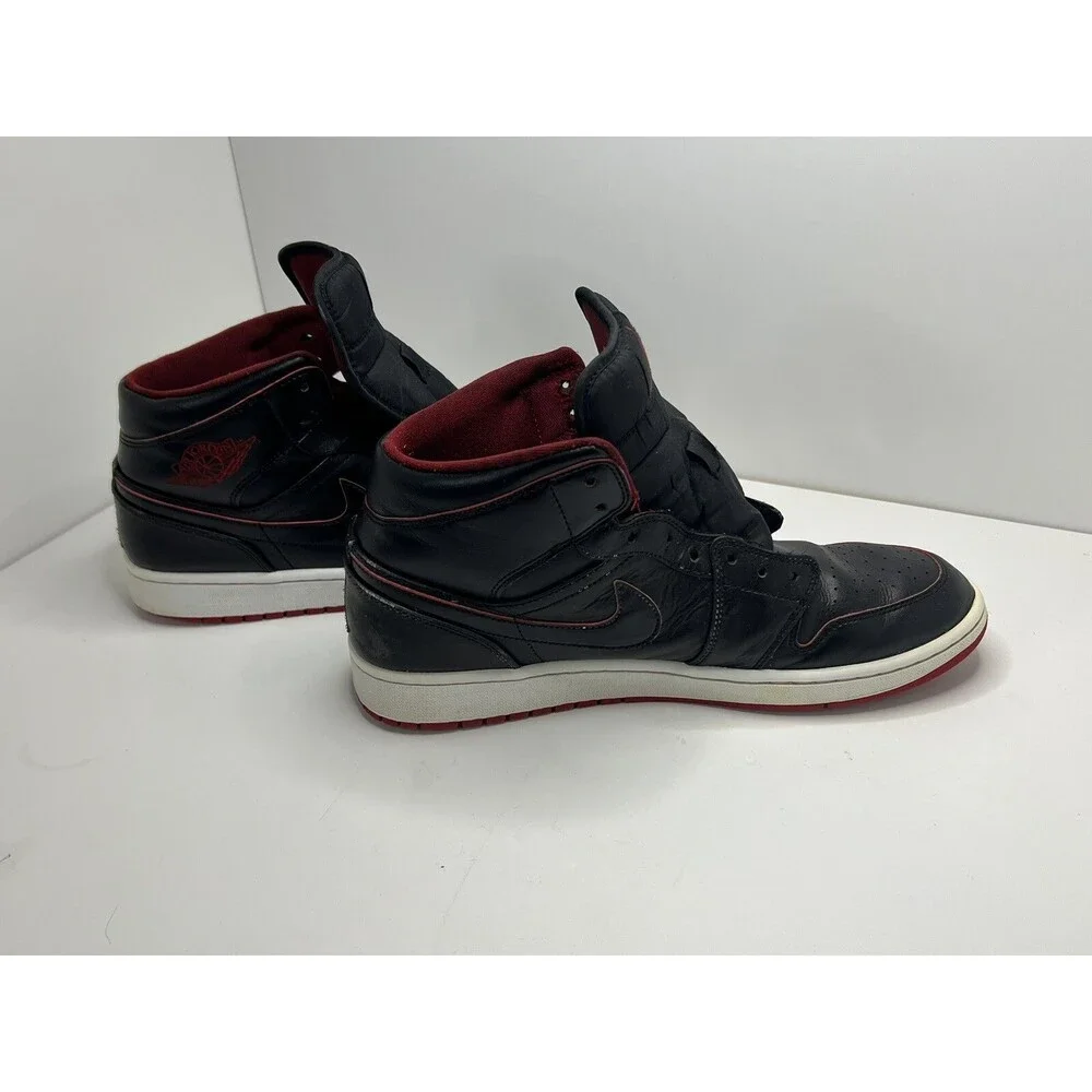 Jordan mid black