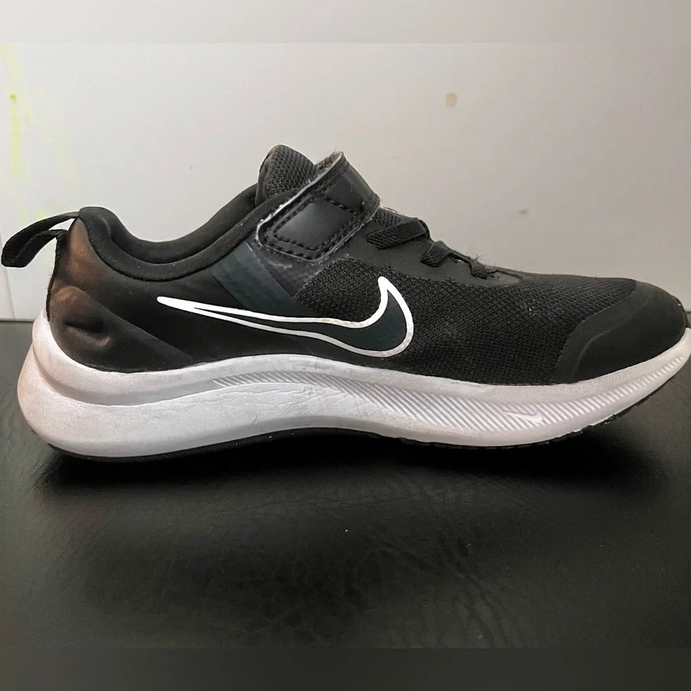 Nike velcro closure